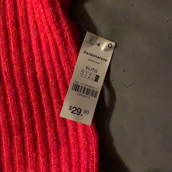 Red sweater - Picture 2 of 2